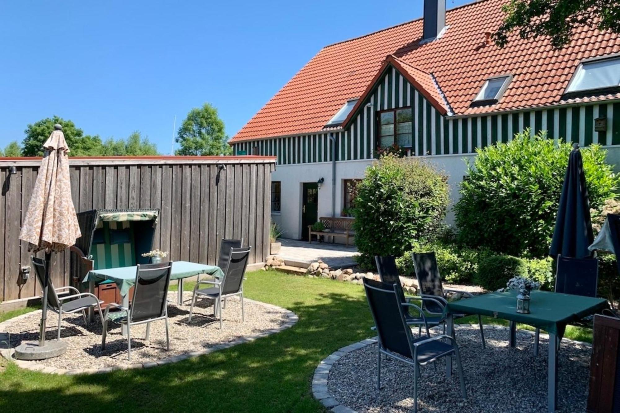 Haus Wildgans - Ferienwohnung Sonnenblume Behrensdorf Exterior foto